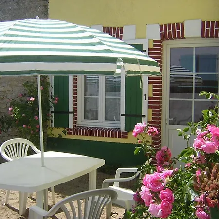 La Maison Jaune Proche Et Marche Avec Wifi Apartamento