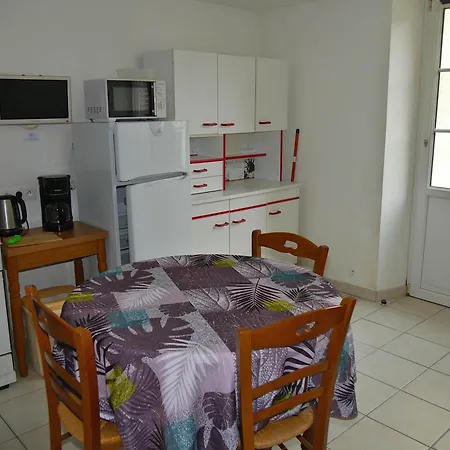 La Maison Jaune Proche Et Marche Avec Wifi Apartamento